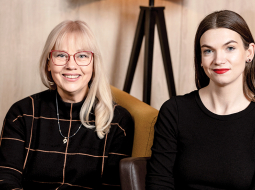 Dace Ljusa un Liene Kuršinska ir viens no pirmajiem pāriem nevalstiskajā organizācijā Mentor Latvia.